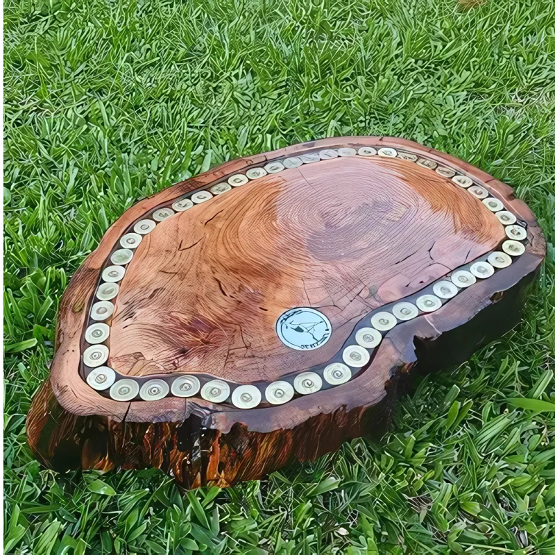 Tábua de Corte Rústica com Cartuchos – Madeira de Itaúba Uma peça bruta